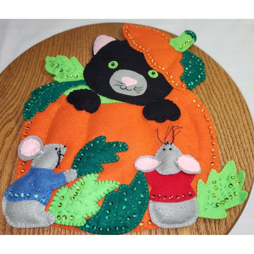 Handmade Halloween Felt Wall Hanging Black Cat Pumpkin Mice Sequins Decor